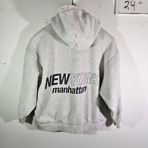 2000's Women's Zara New York Manhattan Grey Hoodie Sweatshirt!